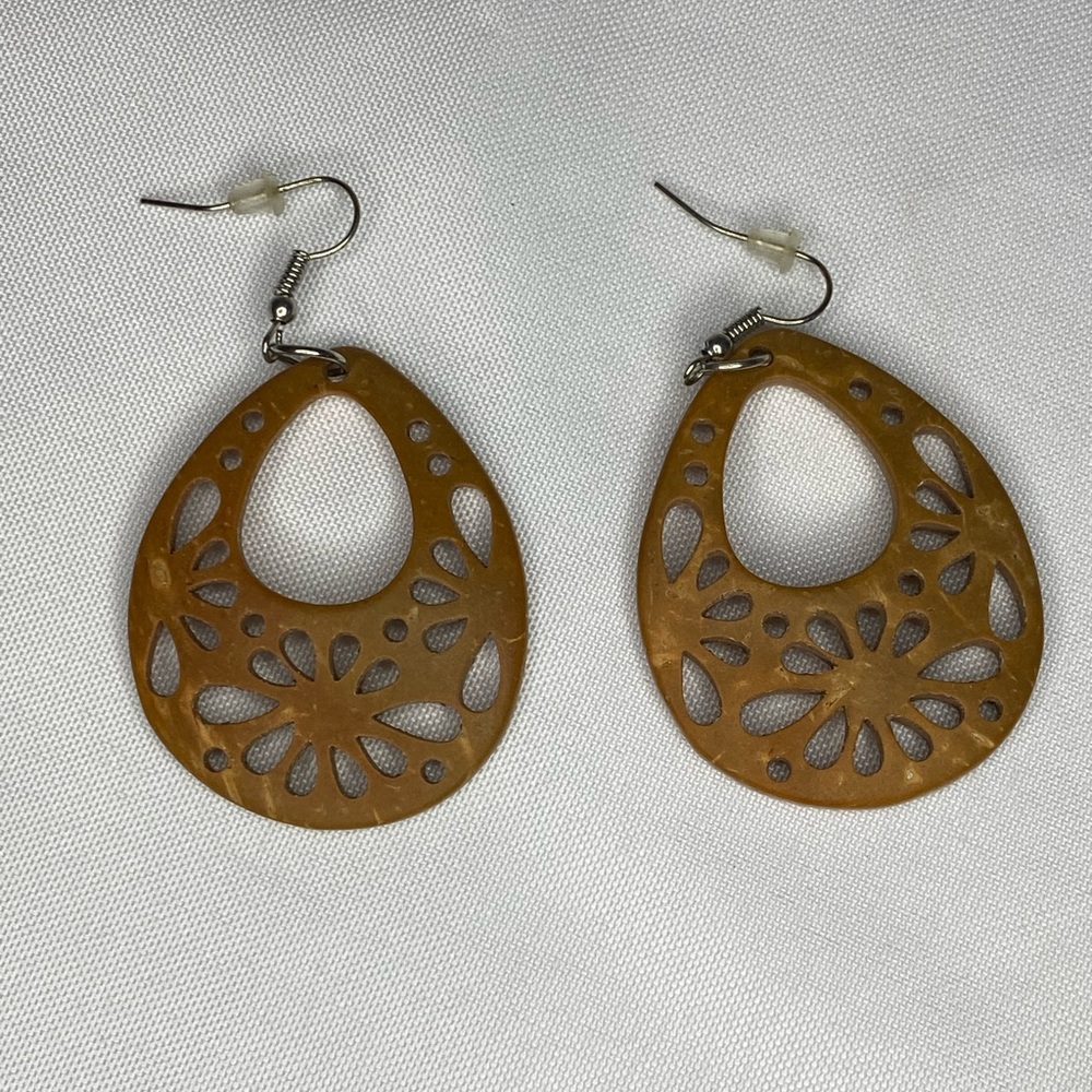 🎀 5 for $25 🎀 
Boho earrings wood look